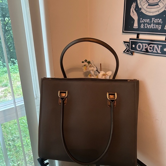 Diane Von Furstenberg Extra Large Tote in Gray Brown With Gold Accents - Picture 2 of 13